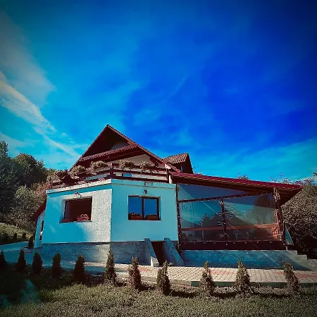 Holiday home Casa Iris Colibita
